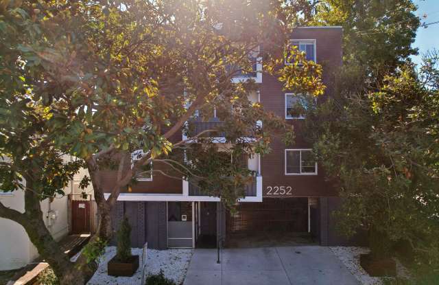 2252 Parker Street Gallery 2