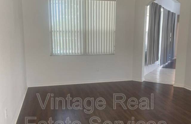 3941 Roswell Pl Gallery 4