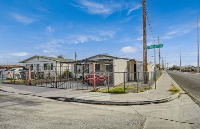 Single Story 4 bedroom home! - 893 West Bartlett Avenue, Las Vegas, NV 89106 Single Story 4 bedroom home! - 893 West Bartlett Avenue, Las Vegas, NV 89106