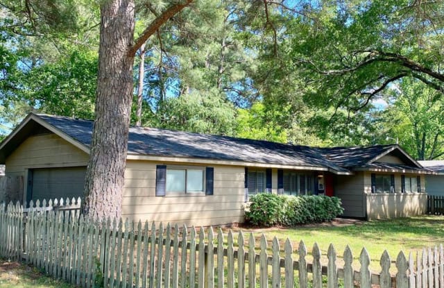 5170 Ridgewood Rd - 5170 Ridgewood Road, Jackson, MS 39211