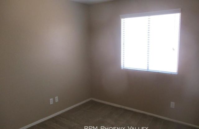 11002 W Del Rio Ln Gallery 4