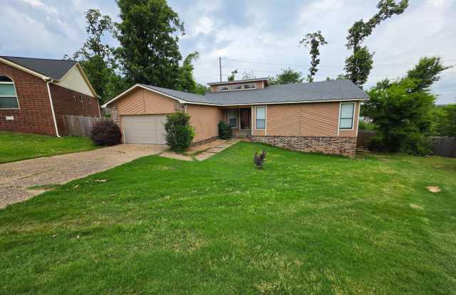 Great 3BR 2BA Find in Pleasant Tree Neighborhood! photos photos Great 3BR 2BA Find in Pleasant Tree Neighborhood! photos photos