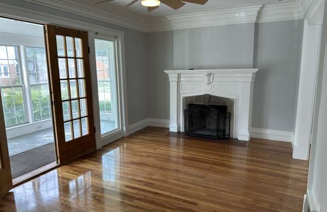 212 N Edgeworth Ave photos photos