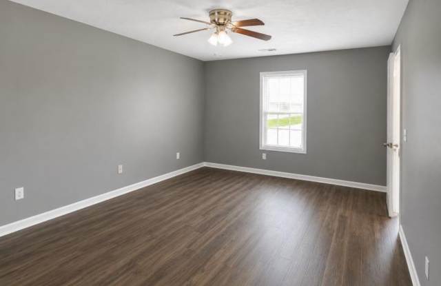 3 Bed 2 Bath Ranch home located close to post! Gallery 3