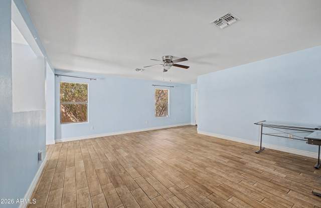 12480 N B Street N Gallery 4