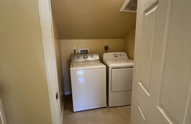1329 Everett Street - 1329 Everett Street, El Cerrito, CA 94530