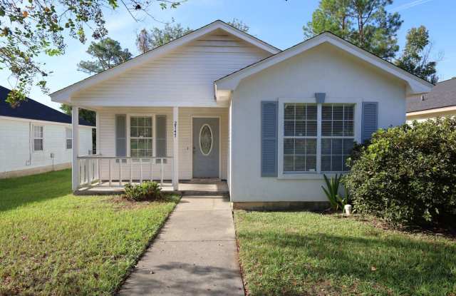 2747 Tyndall Drive Gallery 1