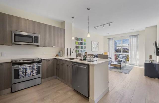 150 Heard St. - 150 Heard Street, Chelsea, MA 02150