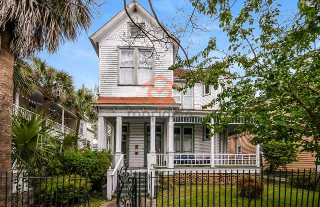 2 bed / 1.5 bath on Rutledge St. photos photos