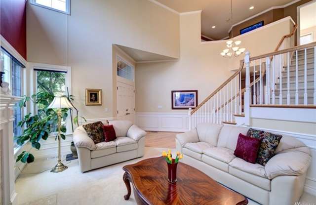 4Bd/3.5Ba Sammamish Home Gallery 4