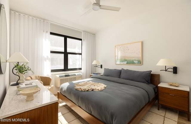 1150 Kingsley Street unit: 641 photos photos