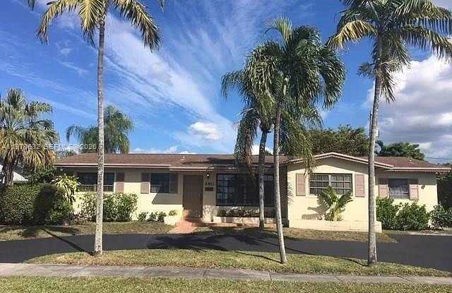 5001 SW 90th Ct photos photos