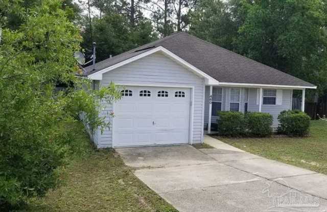 460 Apple Dr - 460 Apple Drive, Crestview, FL 32536