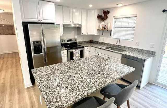 101 Forsyth Drive photos photos