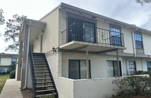 COZY 2 Bedroom/1.5 Bathroom 2nd Floor Condo!! photos photos