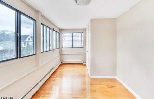 54 PAMRAPO AVE Gallery 2