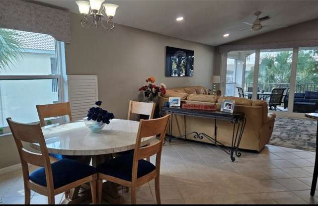 10112 Colonial Country Club Boulevard Gallery 3