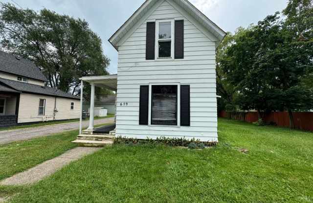4 Bedroom 1 Bathroom Just FULLY remodeled photos photos