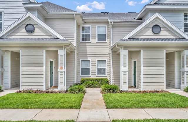 200 SOUTHERN PECAN Circle Gallery 1