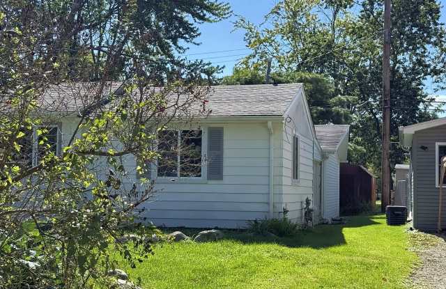 7352 Southwood Road Gallery 2