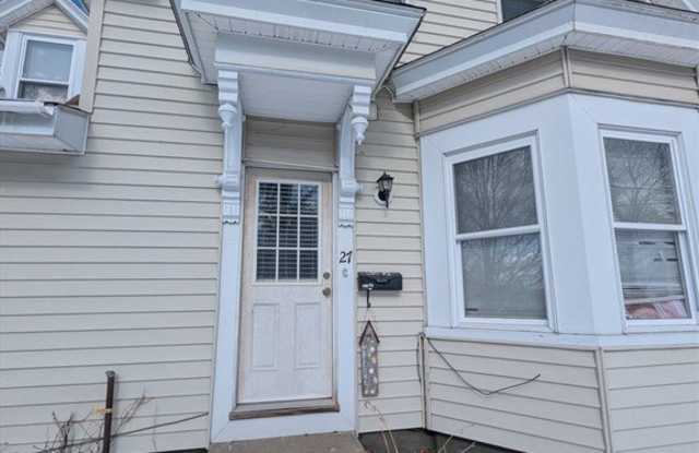 27 Pleasant unit: 2Nd Fl - 27 Pleasant Street, Baldwinville, MA 01436