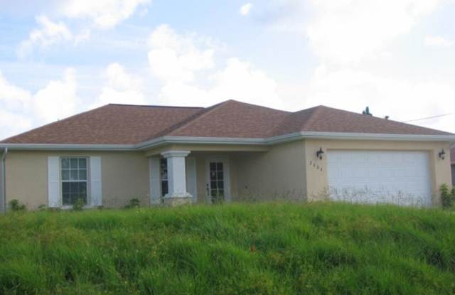 3-Bedroom, 2-Bathroom Rental with Den photos photos
