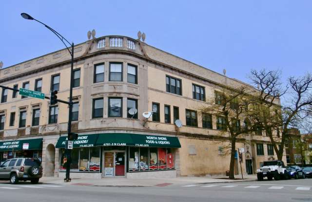 6703 N Clark St - 6703 North Clark Street, Chicago, IL 60626