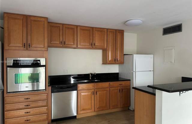 637 Executive Center Dr photos photos