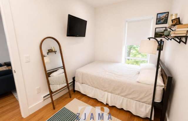 595 Eastern Parkway Gallery 3