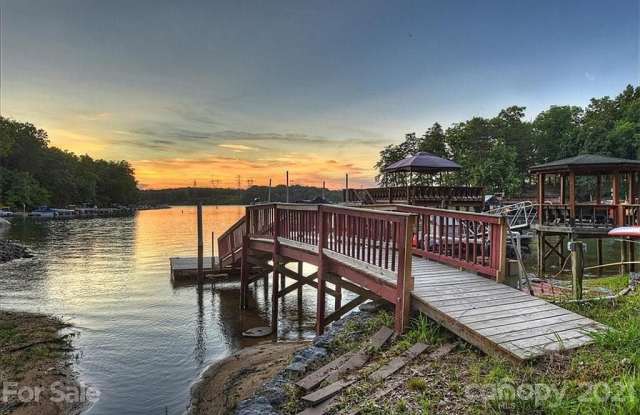 2427 Mount Isle Harbor Drive photos photos
