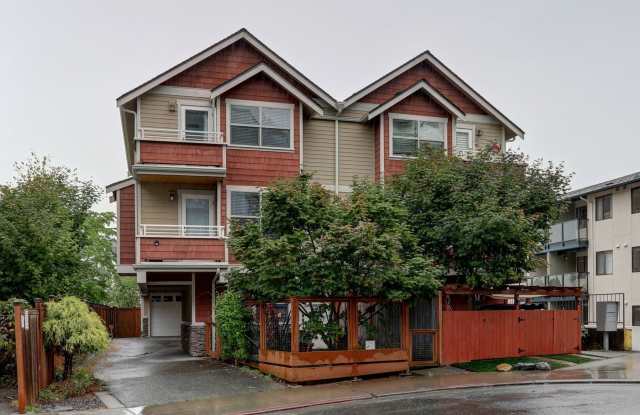 Spacious 4bd/2.5ba Townhome w/ Sweeping Views of Lake Union  Cascades! photos photos