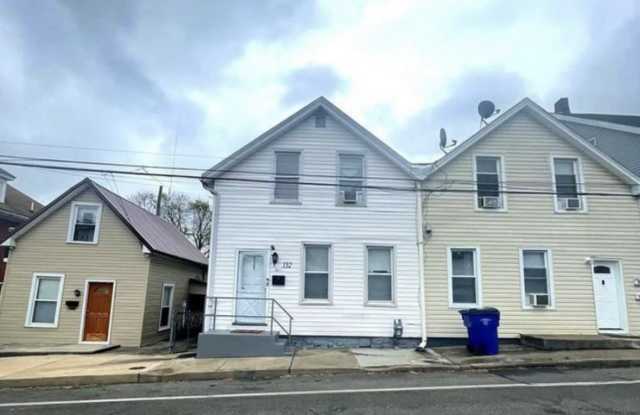 132 High Street - 132 High Street, Hagerstown, MD 21740