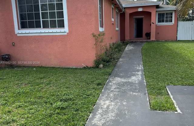 14220 NE 4th Ave photos photos