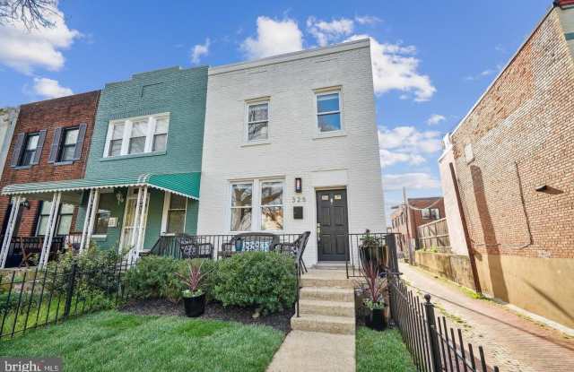 325 17TH STREET SE photos photos