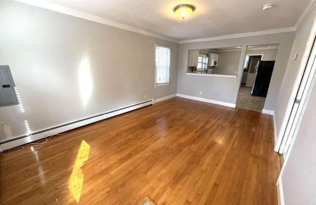 21 Kingdom Court Gallery 2