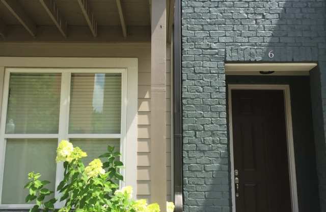 3BR/3.5BA is Right Size, Right Price, and Right Nice at 8th & Wedgewood!!! photos photos