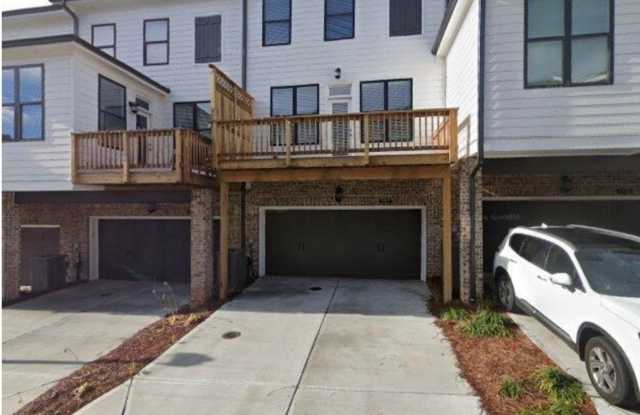 Charming 3BR Townhome in Buford photos photos