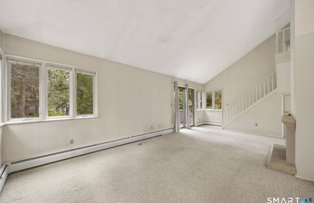 2 Earls Court Gallery 4