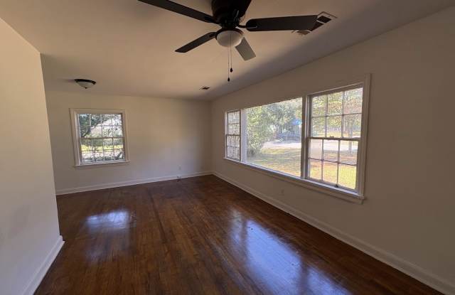 1424 West Whitney Avenue Gallery 1