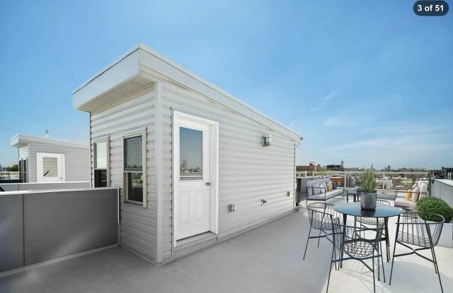 2015 South Hutchinson Street Gallery 3