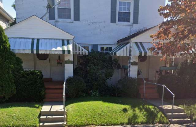 Charming Two Bedroom Close to Kanawha Boulevard photos photos