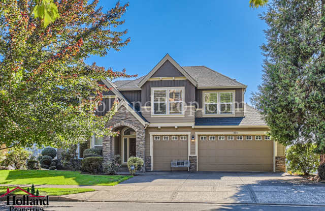 Beautiful 5-Bedroom Retreat with AC, Deck & Breathtaking Views photos photos