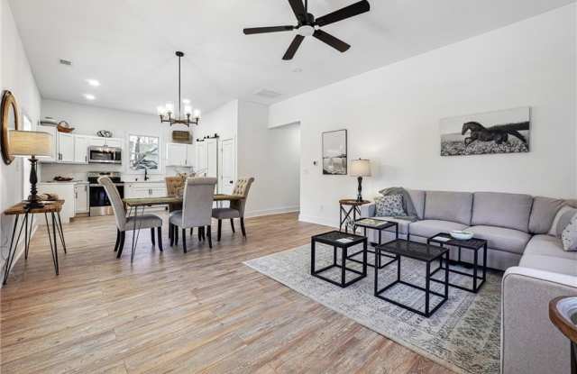 326 Pearl Street - 326 Pearl Street, Rockmart, GA 30153