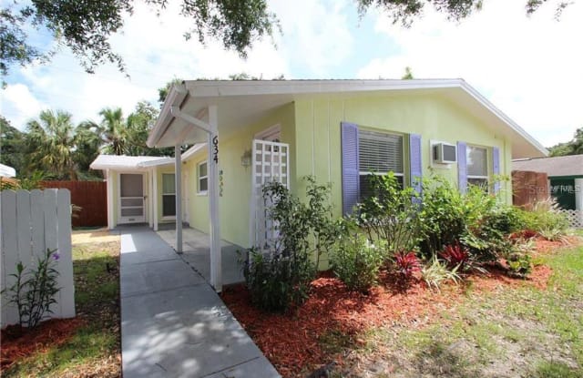 632 DOGWOOD COURT - 632 Dogwood Court, Dunedin, FL 34698