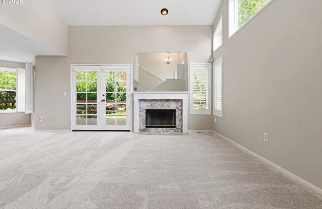 Beautiful and Quiet Setting Gallery 4