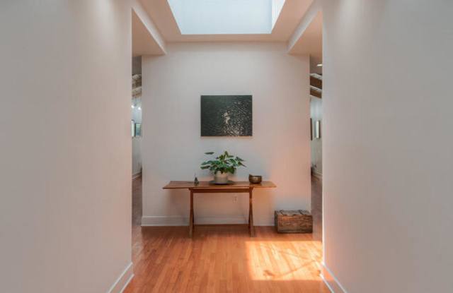 4111 AVE ALLOTT Gallery 3