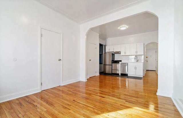 164 Waverly Place - 164 Waverly Place, New York City, NY 10014