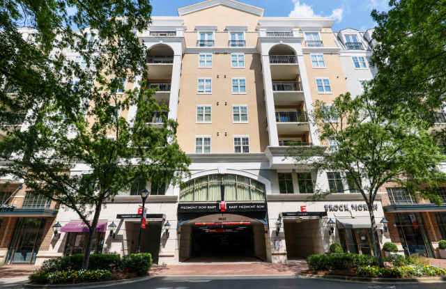 Piedmont Row Condo! Gallery 1