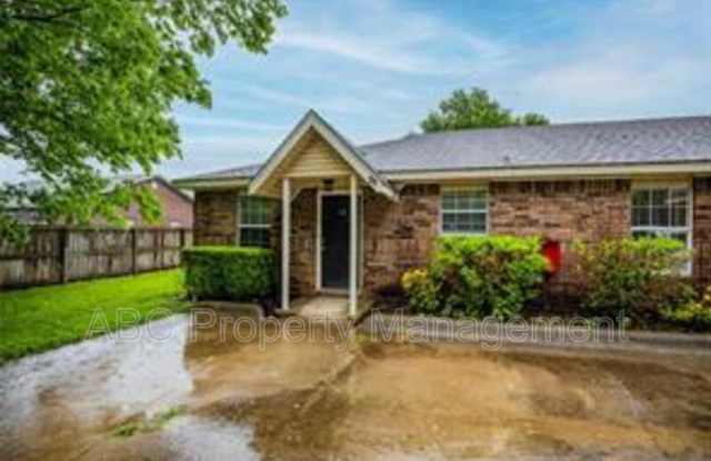 46 Locust Street - 46 Locust Street, Farmington, AR 72730