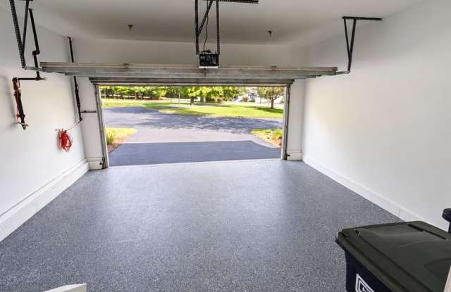 Spacious 3-Bedroom Condo with Garage Gallery 3
